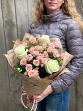 Букет цветов из:  Розы в Коноково