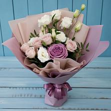 Букет цветов из:  Розы и Лизиантусы в Коноково