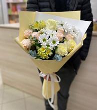 Букет цветов из:  Альстромерии, Розы и Хризантемы в Коноково