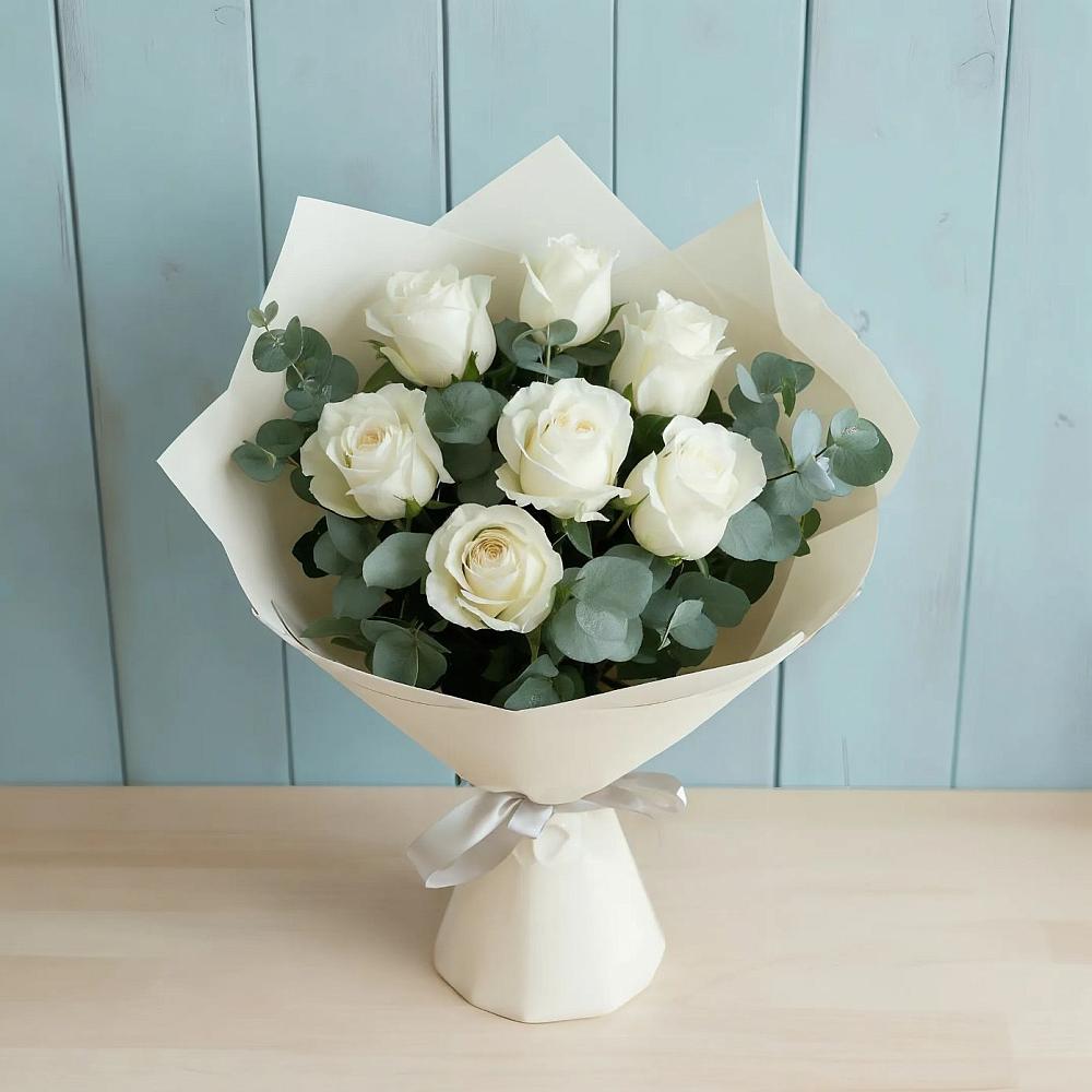 Букет Белые розы в Эвкалипте в Коноково