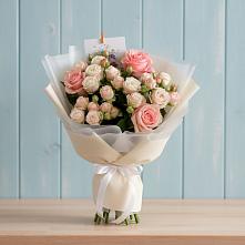 Букет цветов из:  Розы в Коноково